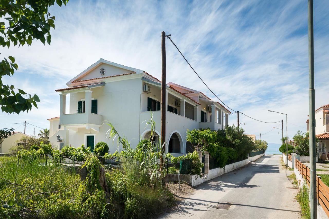 Marias Seaside Hotel apartamentowy Acharavi (Corfu)
