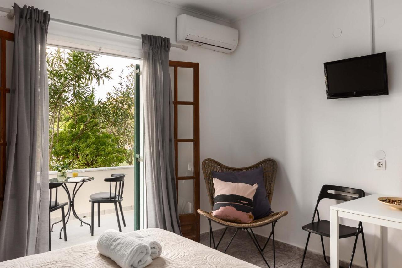 Marias Seaside Hotel apartamentowy Acharavi (Corfu)